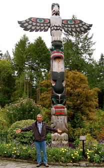 Eagle, Bear Totem Pole in Victoria, BC