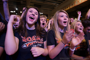 Lakewood High students react to Katy Perry's performance at their school