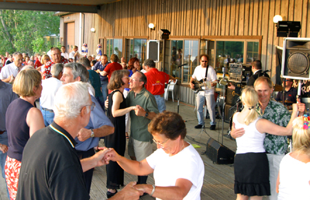 Dancing on the brewdeck! Dancing on the brewdeck!