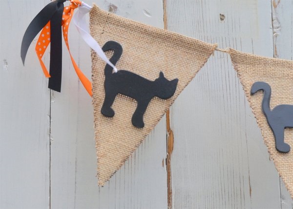 cat bunting