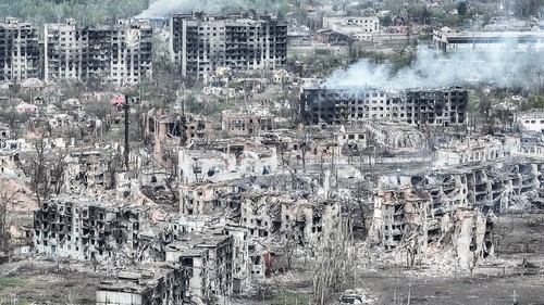 Lukes 2025_ image- ruins in UKraine