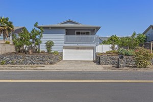 885 Haunani Pl