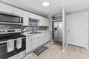 407506-8561D5EE-F6EE-4A43-841F-E777E1AE25A0